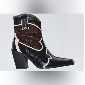 Leather Cowboy Style Boots